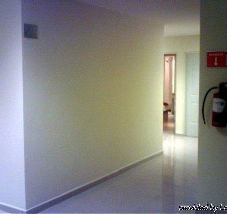 מונטריי Hotel 402 מראה חיצוני תמונה