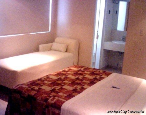 מונטריי Hotel 402 מראה חיצוני תמונה