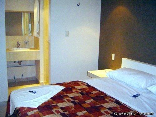 מונטריי Hotel 402 מראה חיצוני תמונה